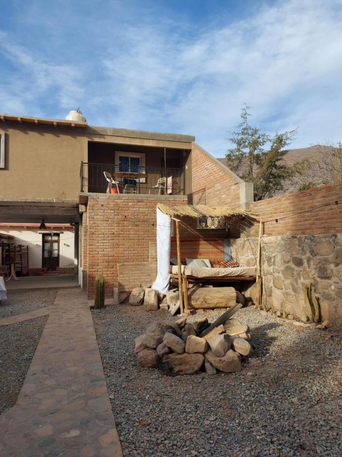 Arbol Tilcara Hostel Exterior photo